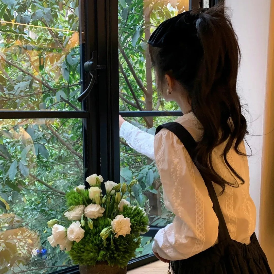 英雄情泪保山河
